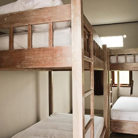 Matra Bali Surf Camp Hotell Canggu Rom bilde